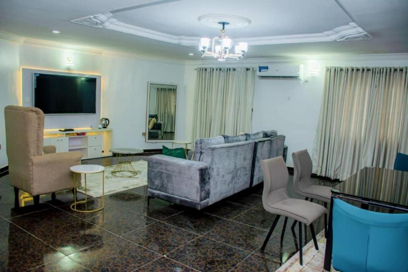 Kay'S Place Luxury Apartment Oshogbo Kültér fotó